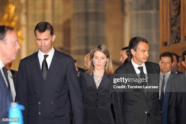 Prince Felipe, Princess Letizia and Prime Minister Jose Luis Rodriguez Zapatero attend a memorial service for the victims of the crash of Spanair...