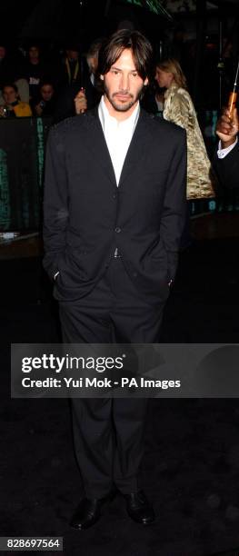Hugo Weaving arriving at the Premiere of Matrix Reloaded at