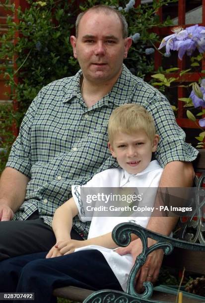 Simon Roke 71 The Rowe Sisters Photos & High Res Pictures - Getty Images
