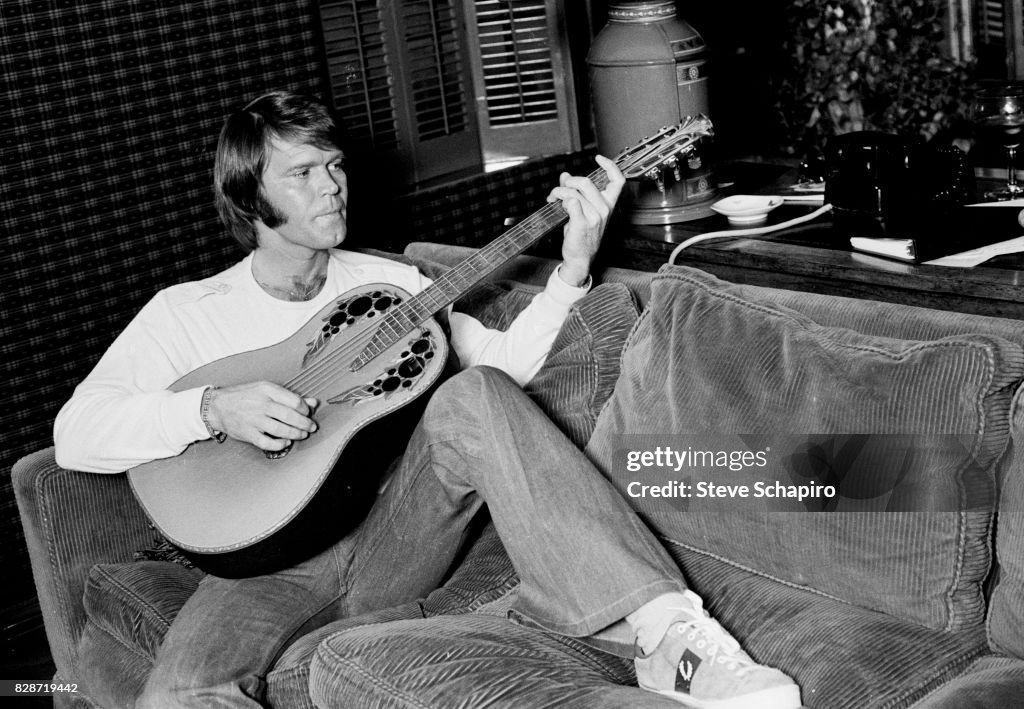 Glen Campbell Plays Guitar