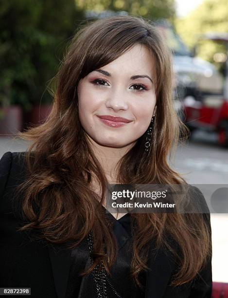 Singer Demi Lovato arrives at Disney's Concert of Hope benefiting the City of Hope at the Gibson Amphitheatre on September 14, 2008 in Universal...