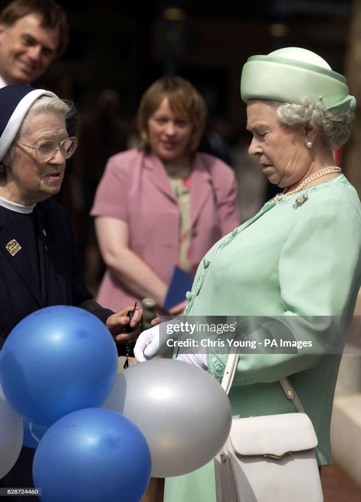 Queen - Mobility - Royal Mews