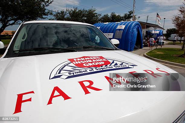Farmer's Insurance agents have setup mobile claims centers to help process claims after damage from Hurricane Ike September 15, 2008 in Pasadena,...