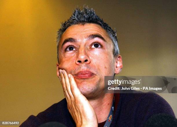 Great Britain's Jonathan Edwards announces his retirement from competition at a press conference in Paris, Friday August 22, 2003. The 37-year-old...