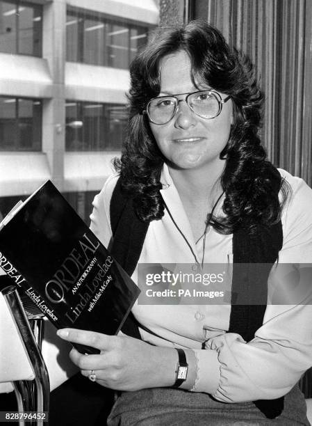 Actress Linda Lovelace at a London press conference to launch her autobiography 'Ordeal'.