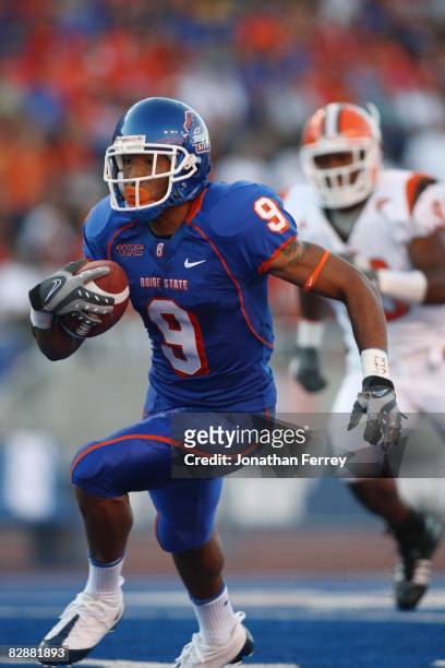 Jeremy Childs of the Boise State Broncos runs with the ball against the Bowling Green Falcons at Bronco Stadium on September 13, 2008 in Boise, Idaho.
