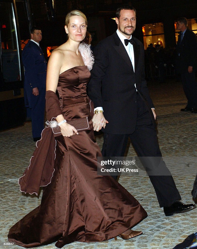 Arrivals for Dinner and Party at Royal Palace in Amsterdam