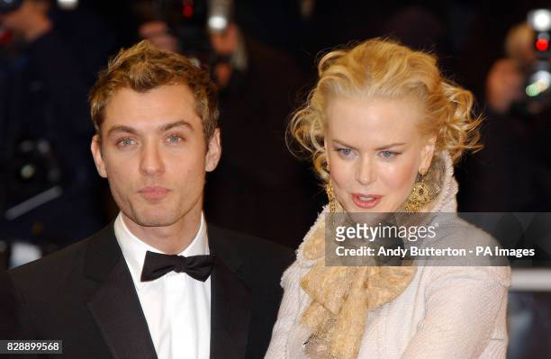 Nicole Kidman and Jude Law arrive for the Royal European Charity Premiere of Anthony Minghella's Cold Mountain at the Odeon Leicester Square in...