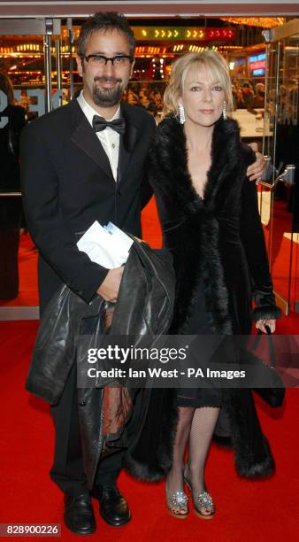 David Baddiell and Morwenna Banks arrive for the Royal European Charity Premiere of Anthony Minghella's Cold Mountain at the Odeon Leicester Square...