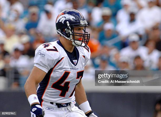 Denver Broncos safety John Lynch sets for play against Jacksonville Jaguars October 2, 2005 in Jacksonville. The Broncos defeated the Jaguars 20 - 7.