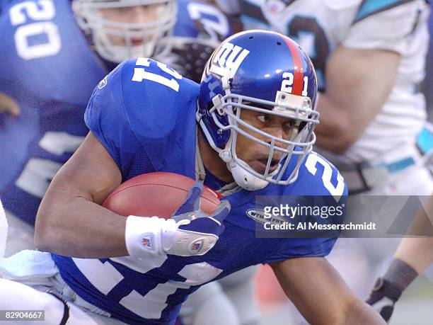 2,307 Giants Tiki Barber Stock Photos, High-Res Pictures, and Images -  Getty Images