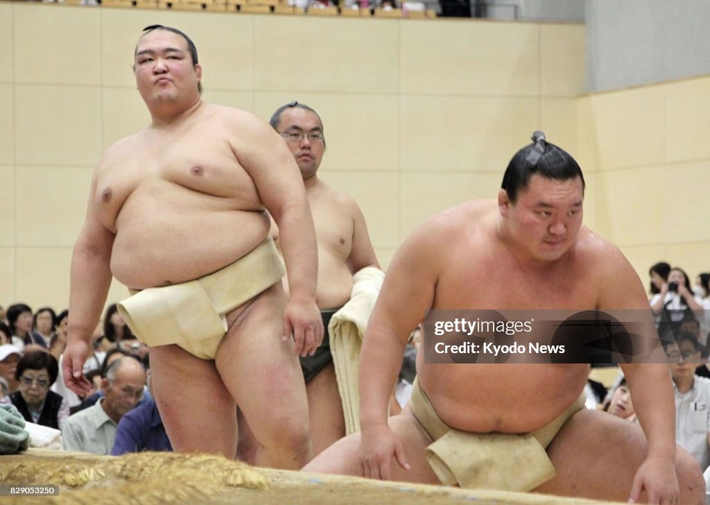 Sumo: Kisenosato joins summer regional tour, not yet ready for bouts