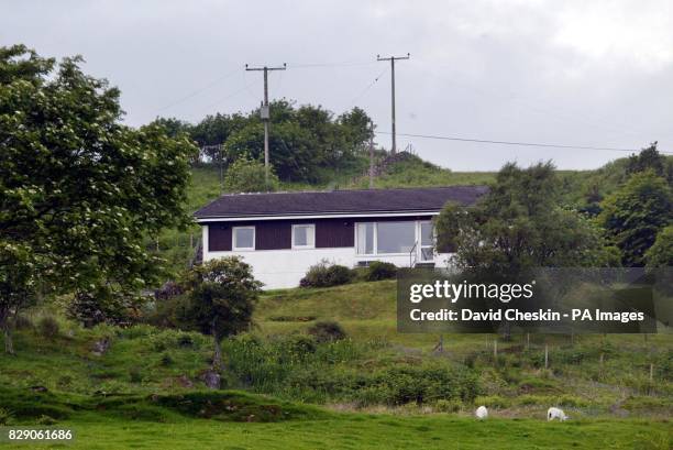 The house of Shand Kidd near Easale Scotland . Residents of a Scottish coastal town tonight paid tribute to the mother of the People's Princess, who...