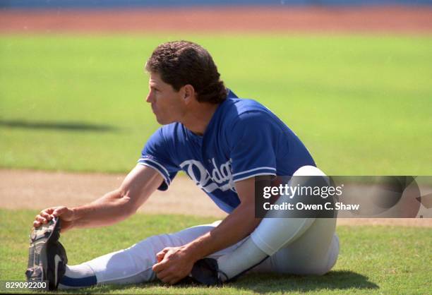 Brett Butler of the Los angeles Dodgers stretches before a game at Dodger Stadium circa 1994 in Los Angeles,California.