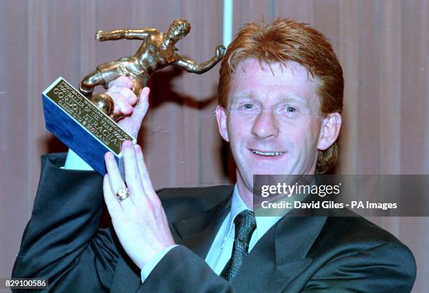 Gordon Strachan, of Leeds United and Scotland, at The Royal Lancaster Hotel in London, after receiving the Football Writers Association, Footballer...