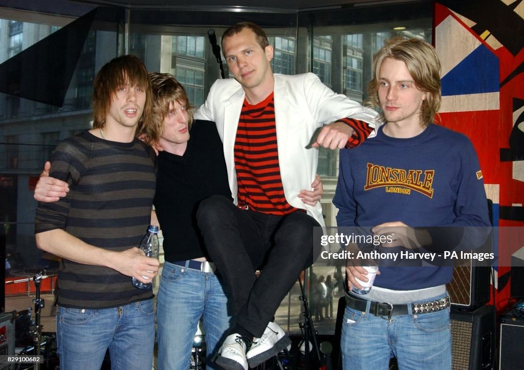 Johnny Razorlight Q Razorlight - Johnny Borrell, Christian Smith-Pancorvo, Bjorn Agren ...