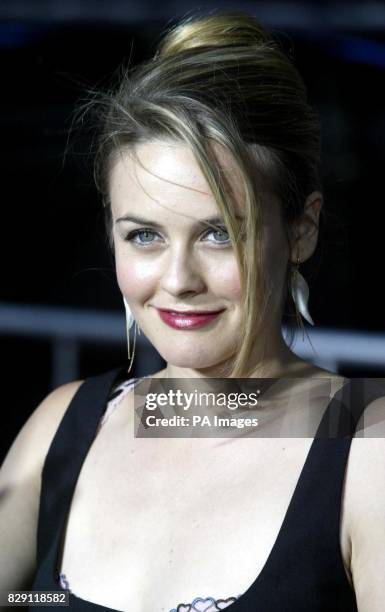 Actress Alicia Silverstone arrives at the film premiere 'Collateral' in Los Angeles. The film tells the story of a cab driver, played by Jamie Foxx,...