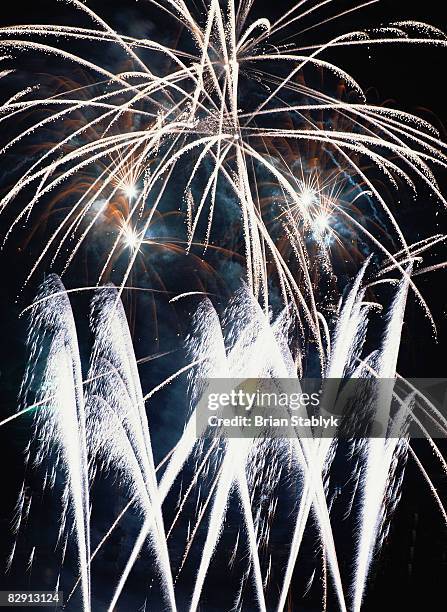 fireworks display - 9927 stock pictures, royalty-free photos & images