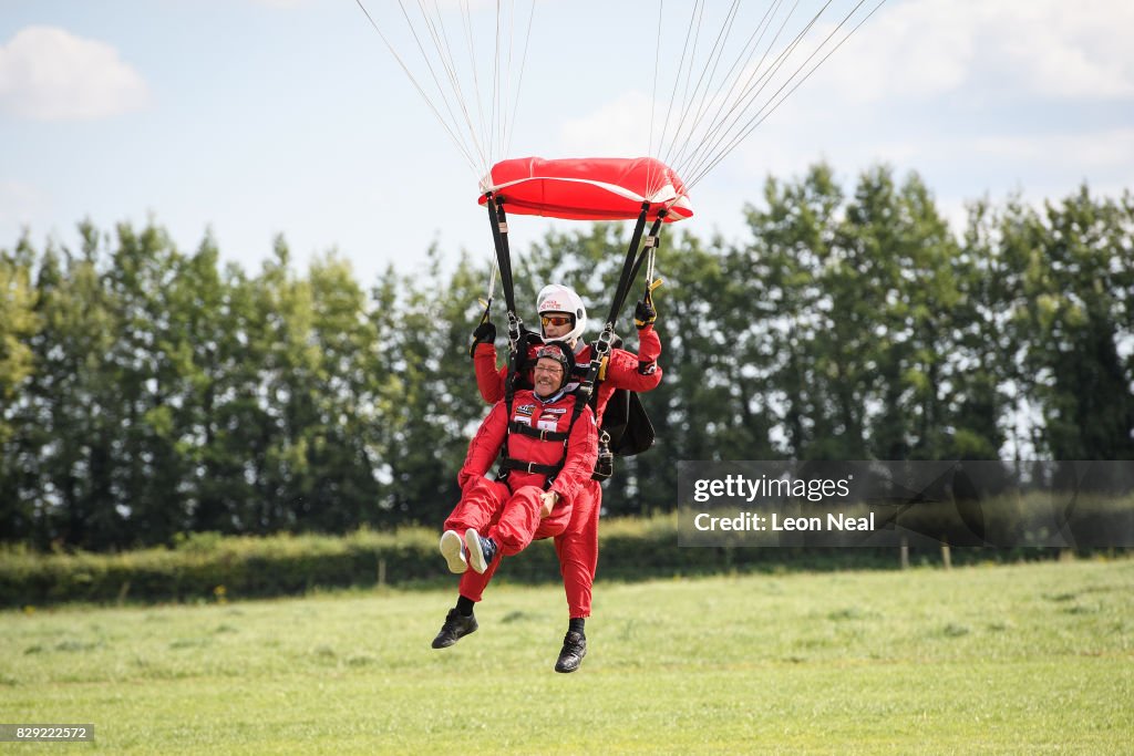 Chelsea Pensioner Completes 100th Parachute Jump