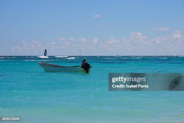 idyllic landscape in maldives islands - laguna beach maldives stock pictures, royalty-free photos & images