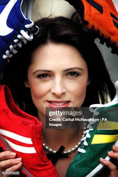Sky Ireland's Grainne Seoige helps launch the Knorr Simon Fun Run in Temple Bar Dublin. The five mile charity run which is in its 21st year takes...