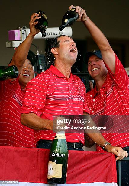 Dave Kim Photos and Premium High Res Pictures - Getty Images