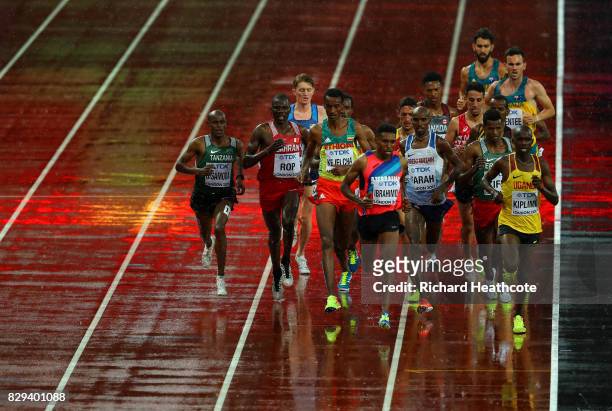 Mohamed Farah of Great Britain in the middle of the pack in heat one of the Men's 5000 Metres heats during day six of the 16th IAAF World Athletics...