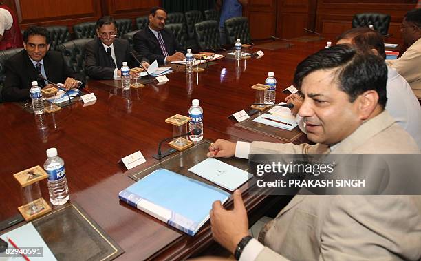 15 T C A Raghavan Stock Photos, High-Res Pictures, and Images - Getty ...