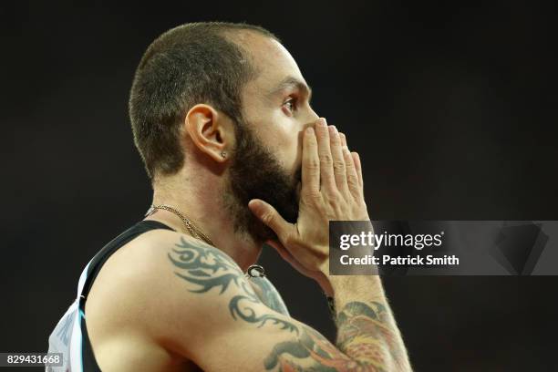 Ramil Guliyev of Turkey celebrates winning the mens 200 metres final during day seven of the 16th IAAF World Athletics Championships London 2017 at...