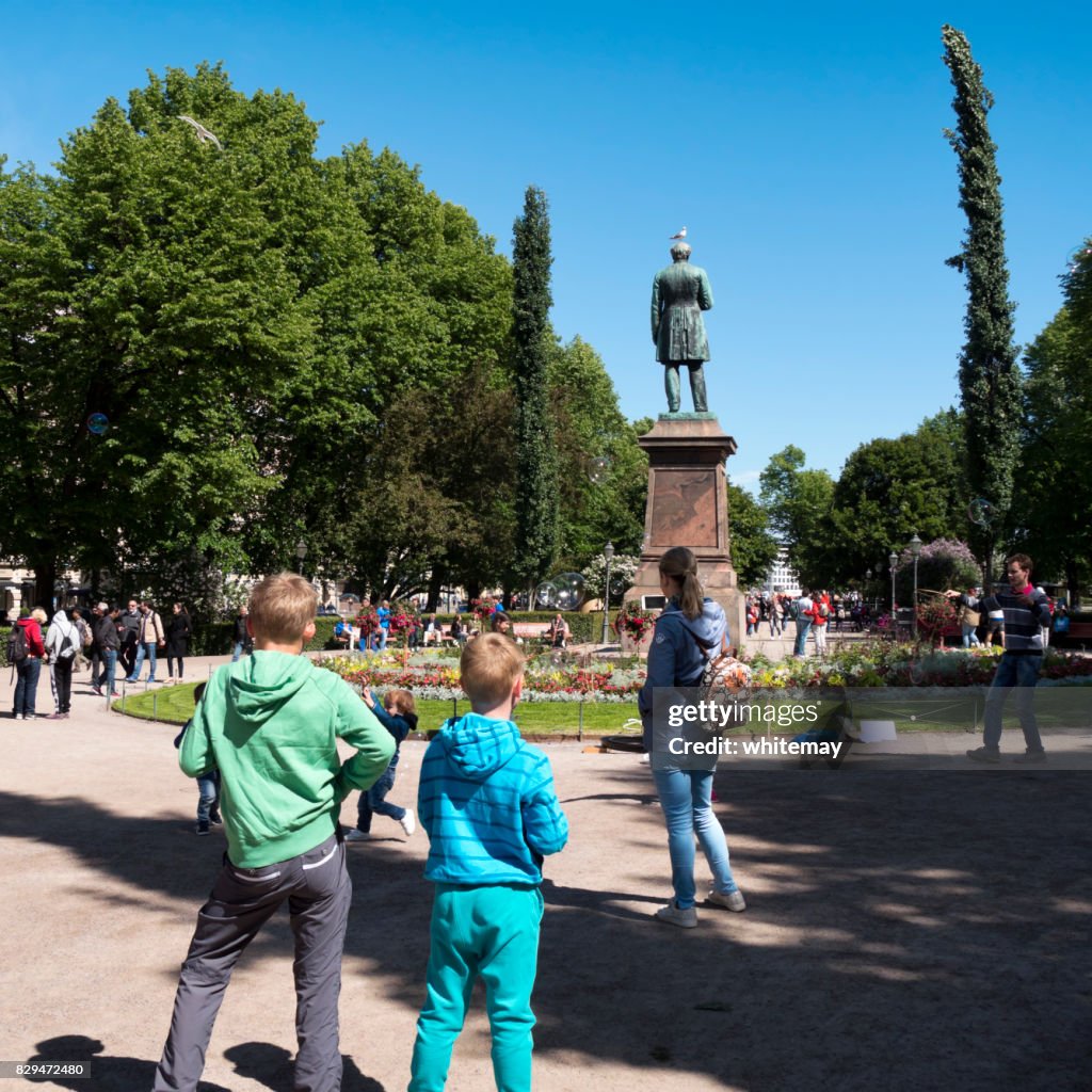 Street entertainer making bubbles in Esplanadi (Esplanade Park), Helsinki