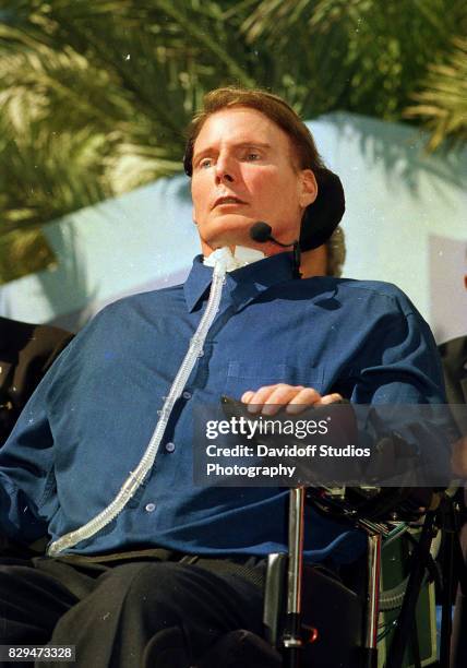 American actor Christopher Reeve speaks at the dedication ceremony for the University of Miami School of Medicine's Lois Pope Life Center, Miami,...