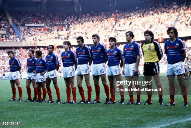 Team France Bruno Bellone, Bernard Lacombe, Alain Giresse, Jean Tigana, Luis Fernandez, Maxime Bossis, Yvon Le Roux, Manuel Amoros, Patrick...