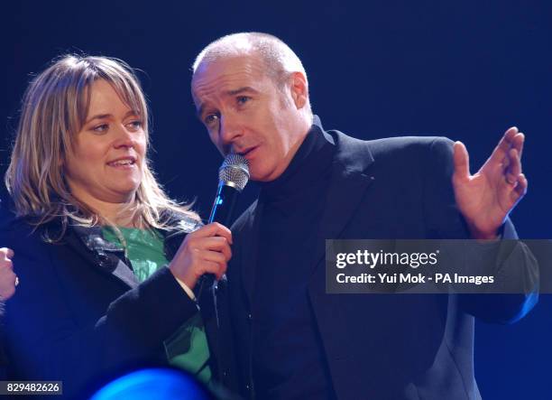 Edith Bowman and Midge Ure on stage.