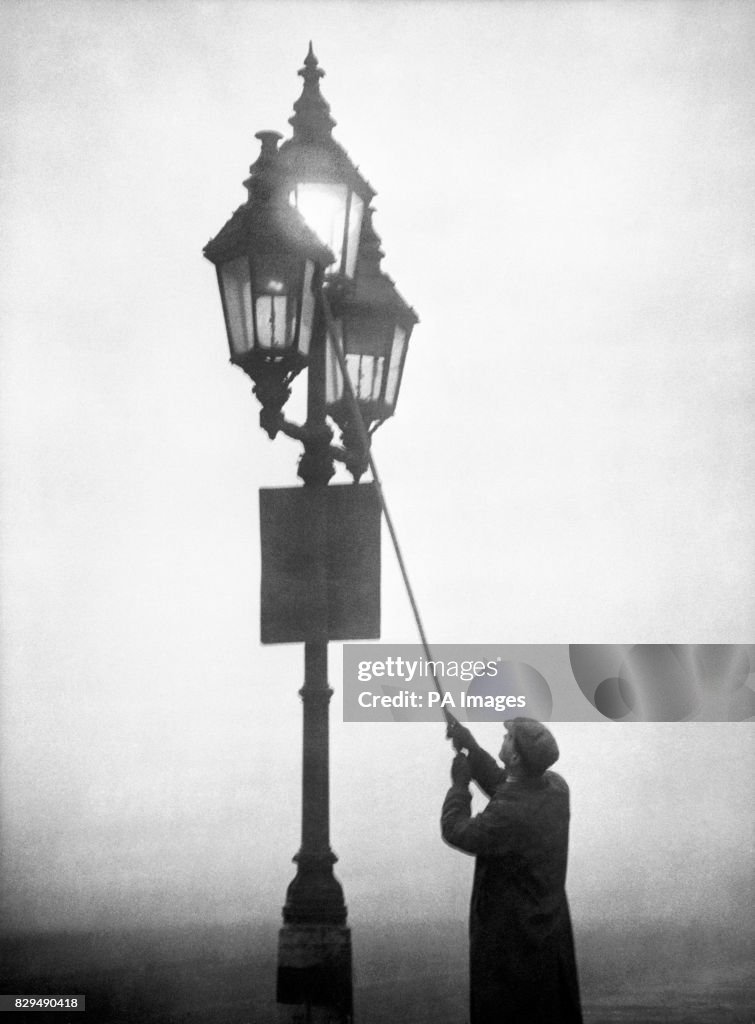British Weather - Fog - London - 1945