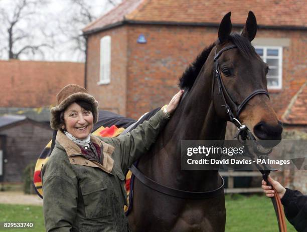 Trainer Henrietta Knight with Best Mate.