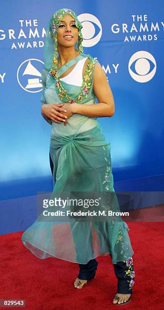 Singer Alicia Keys attends the 44th Annual Grammy Awards at Staples Center February 27, 2002 in Los Angeles, CA.