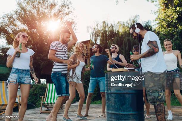 friends on summer party - dj summer stock pictures, royalty-free photos & images