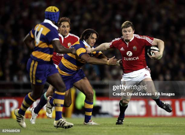 British and Irish Lions captain Brian O'Driscoll tries to find a way through the Bay of Plenty defence.