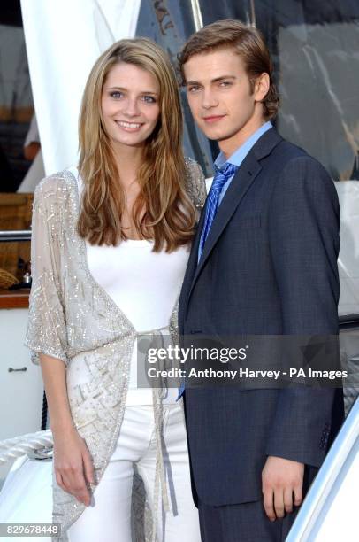 Mischa Barton and Hayden Christensen.