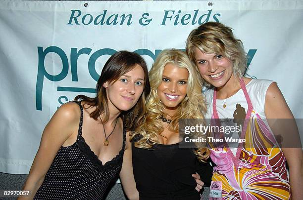 Proactive Jessica Simpson Proactiv Photos and Premium High Res Pictures - Getty Images