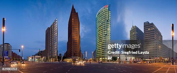 potsdamer platz, berlin - potsdamer platz fotografías e imágenes de stock