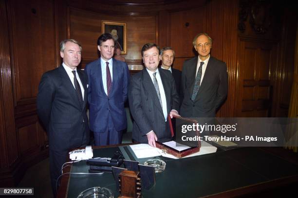 Exchequer One Advanced Commons Sir George Young Photos and Premium High Res Pictures - Getty ...