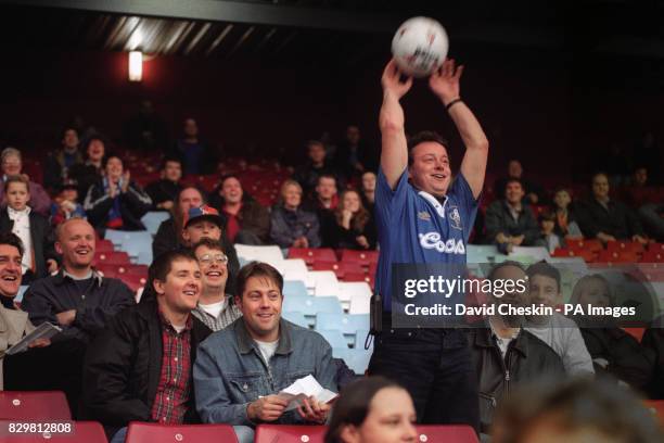 Matthew Harding 119 Alvin Martin West Ham Photos & High Res Pictures - Getty Images