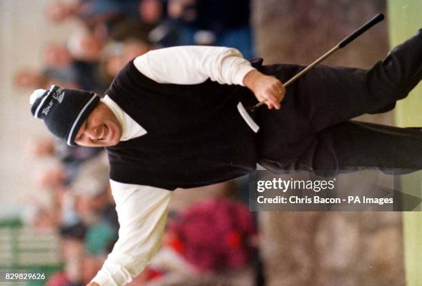 Ronin Rafferty 117 1995 Dunhill Cup Photos & High Res Pictures - Getty Images