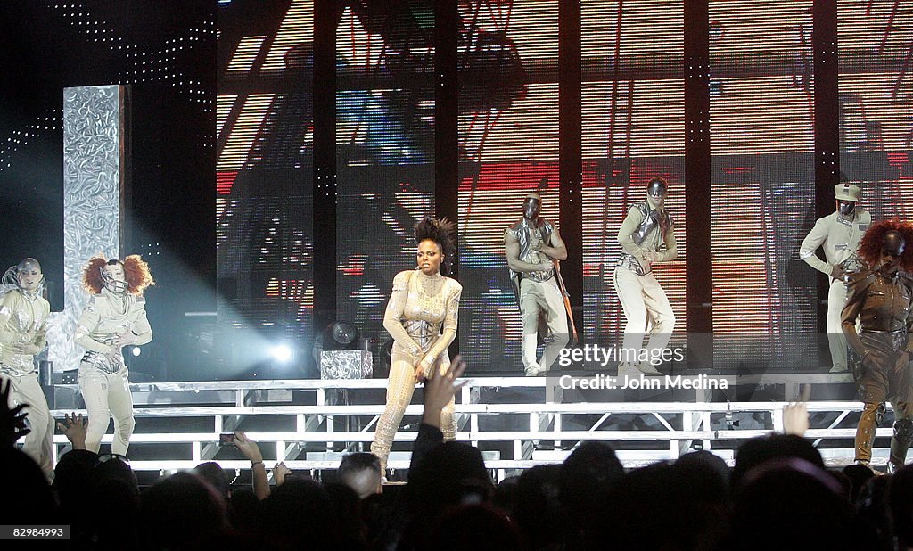 Janet Jackson with Nelly Live in Concert