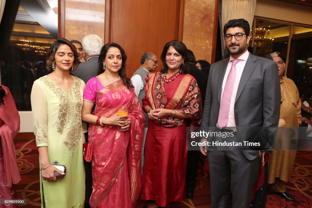 Subbiremi Reddy Bollywood actors Hema Malini, Jaya Prada with Vaibhav Vora and Ahana ...