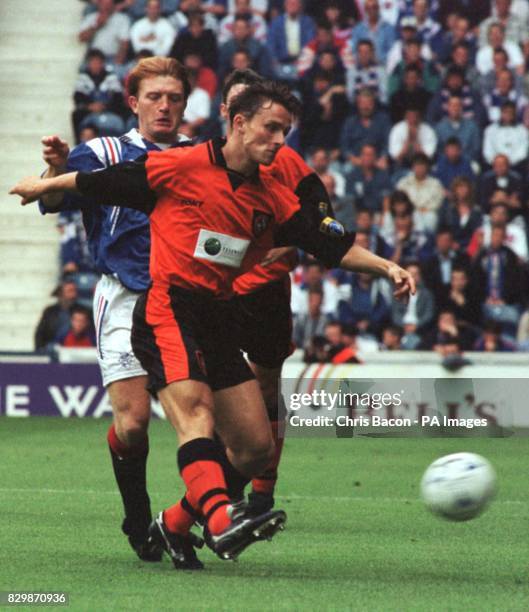Stuart Ayton Rangers 684 Stuart Mclaren Stock Photos, High-Res Pictures, and Images - Getty ...