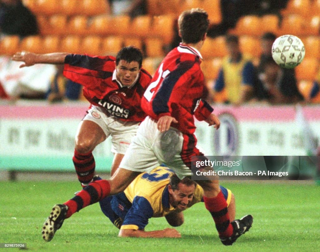 Soccer - UEFA Cup - First Round - Aberdeen v Barry Town - Pittodrie
