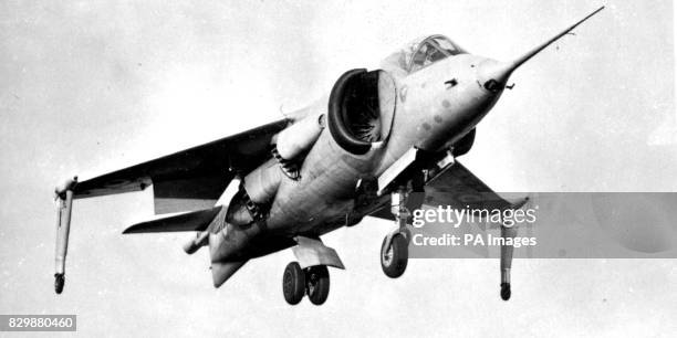 P1127 20 Hawker P1127 Stock Photos, High-Res Pictures, and Images - Getty Images