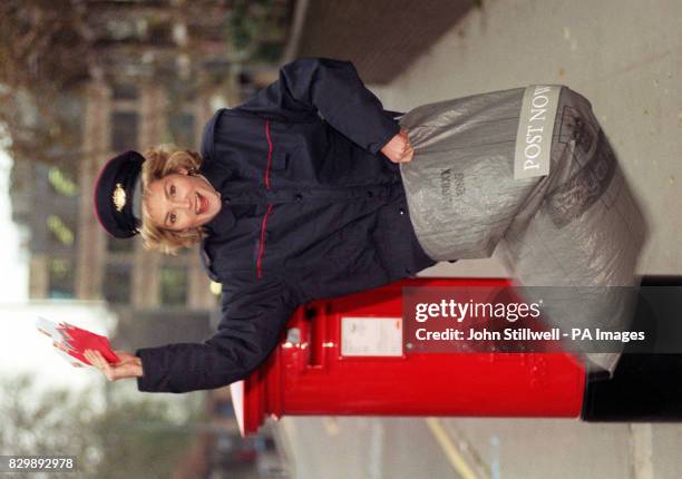 As the Post Office heads towards the biggest Christmas mailbag, television presenter Anthea Turner beats the final rush as she posts her Christmas...